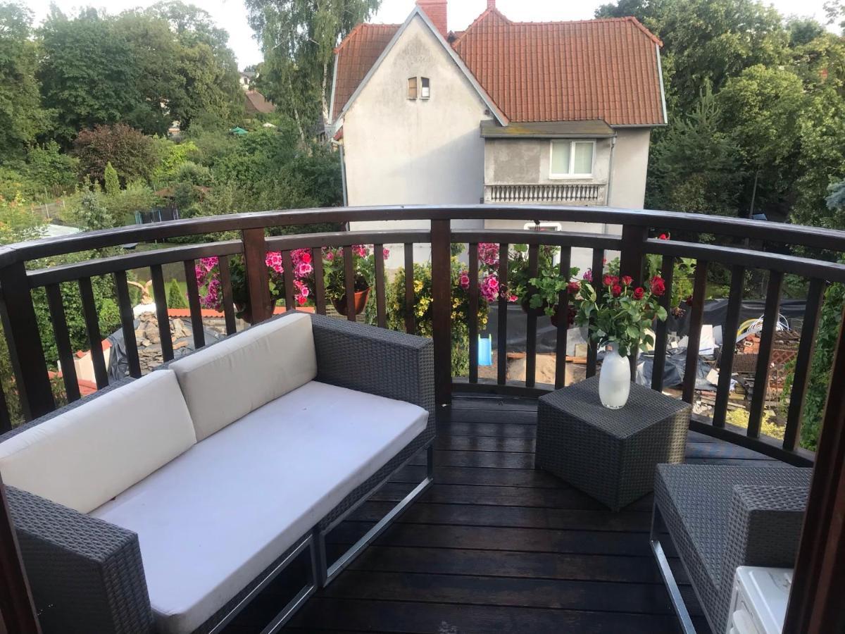 グダニスク Dworek Oliwski Bed & Breakfast エクステリア 写真