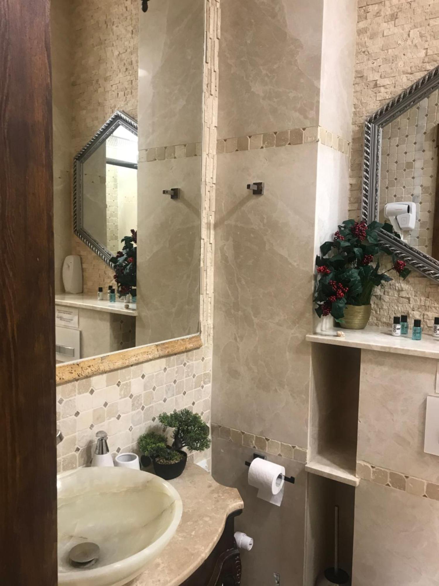 グダニスク Dworek Oliwski Bed & Breakfast エクステリア 写真