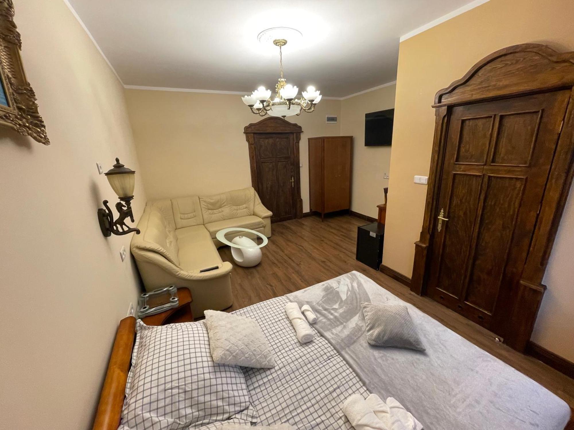 グダニスク Dworek Oliwski Bed & Breakfast エクステリア 写真